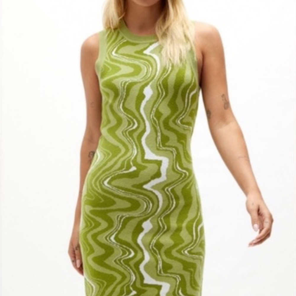 LA Hearts green wavy pattern knit mini dress